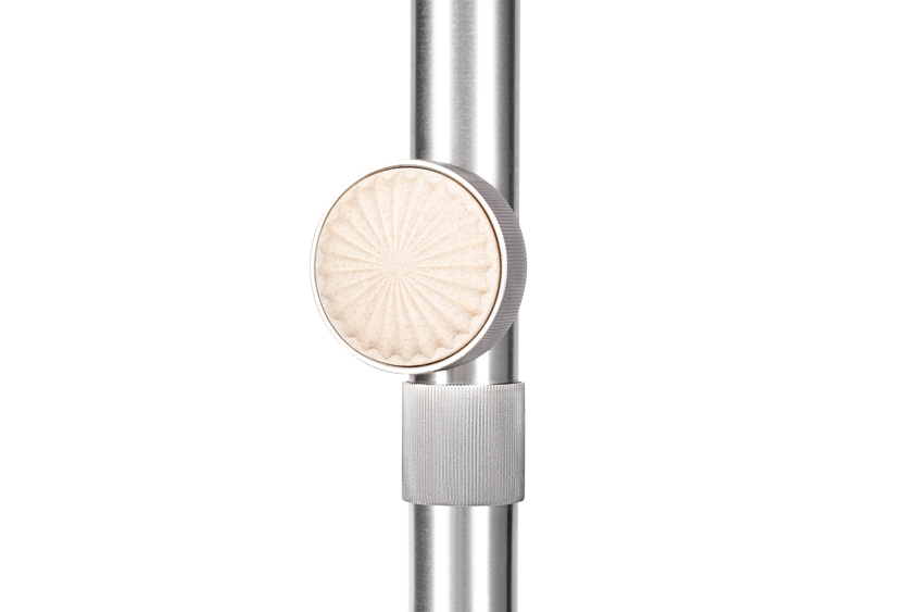 JEE-O IZI Ocean — on/off control detail
