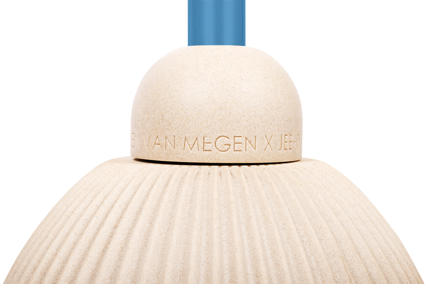 JEE-O IZI Blue — textured base detail