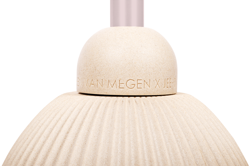 JEE-O IZI Pink — textured base detail