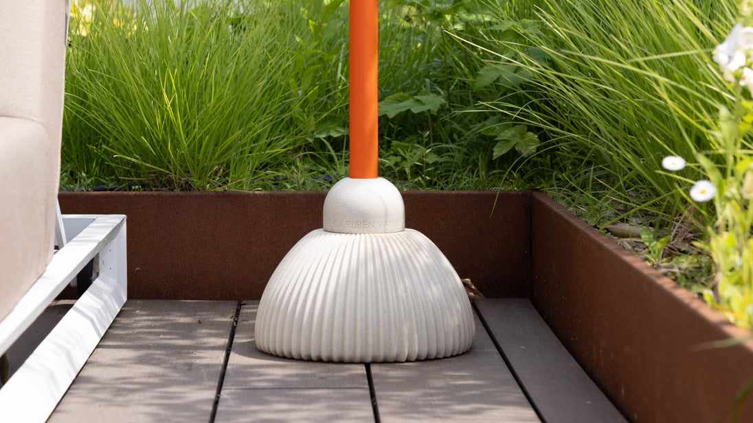 JEE-O IZI Orange — textured base detail